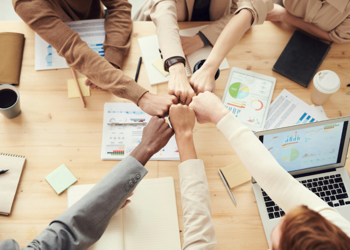 5-Essential-LinkedIn-Tips-for-Finance-Professionals-(That-Go-Beyond-a-Good-Headshot) 5 Essential LinkedIn Tips for Finance Professionals (That Go Beyond a Good Headshot) | Intelnest